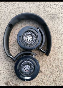Akg Y500 premium headphones