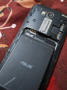 ASUS