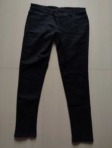 Black Skinny Jeans