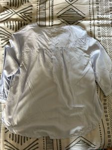 Blue Levi’s top