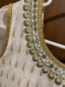 Off White Net Kurthi With Dupatta