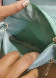 Pretty Sling Bag