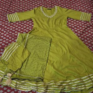 Green Kurta Set