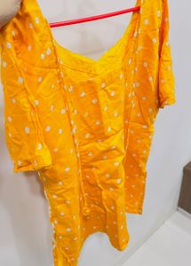 Yellow  bandhani  Kurta