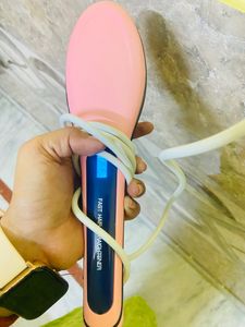 Hair straightener