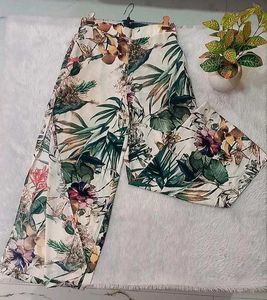 Side Slit Flated Tropical Pant