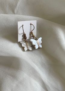 🦋White Butterfly Earrings🦋
