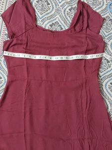 DressBerry Maroon Top - Size L