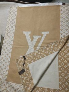 Loius Vouitton Beige Stole