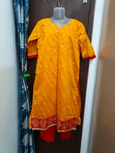 Silk Kurta With Red Duppata