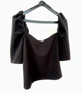🌈H&M Black Puff Sleeve Top