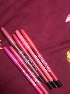 Statement-Making Lip Liner Set