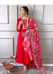 Elegant Red Kurta Set