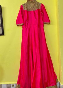 Elegant Pink Embroidered Kurta Set
