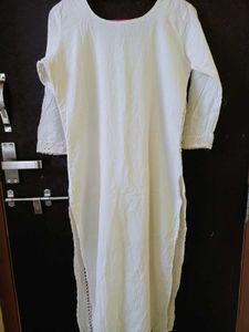 Schiffli Kurta