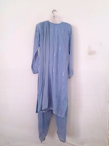 Blue Embroidered Kurta Set (Women&#39;s)