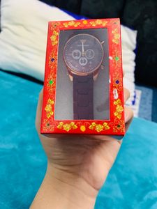 Maroon Wrist Watch Only For Rs 130