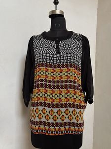 Patterned 3/4 Sleeve Top