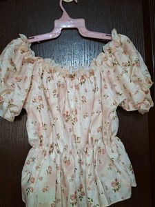 Floral Off-Shoulder Top(unused)