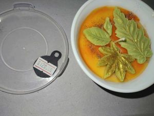 Leaf /Weed Lover Candle