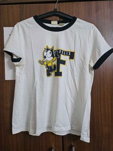 Levi&#39;s Tshirt