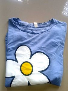 Nana Crew Floral Graphic Tee