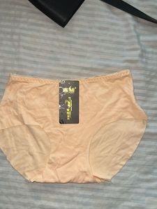 White Briefs - New with Tag