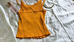 CUTE MUSTARD TOP