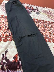 Beautiful black Rugged Jeans