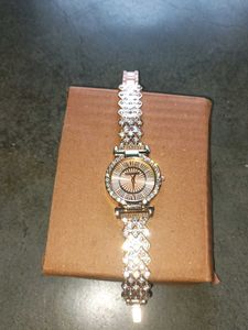 Elegant Women&#39;s Watch