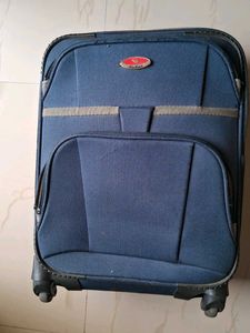 Travel suitcase