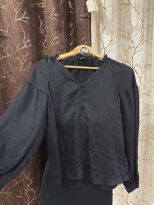 Black Beautiful Top