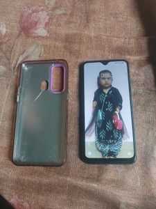 Realme 5 Pro + Free Display