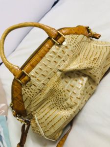 BRAHMIN Stylish Handbag