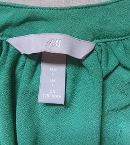 H&amp;M V-neck Shirt