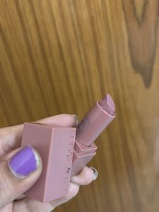 Huda Beauty Lipstick