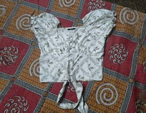 Floral Print Tie-Up Top