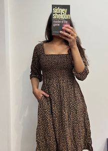 Square Neck+ Off Shoulder Smoked Midi Dress