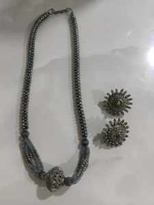 Vintage Silver Tone Necklace & Earrings Set