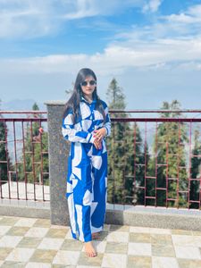 Blue &amp; White Abstract Print Set
