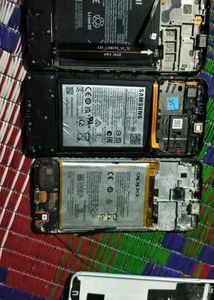 Mixed Lot of Mobile Phones - Spares/Repair