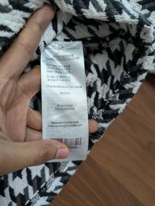Houndstooth Crop Top