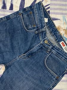 Levi&#39;s Blue Denim Jeans