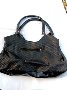 Chic Black Handbag