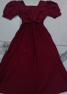 Elegant Maroon Pleated Maxi Dress with Puff Sleeve