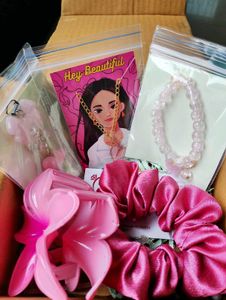 Pink Hamper