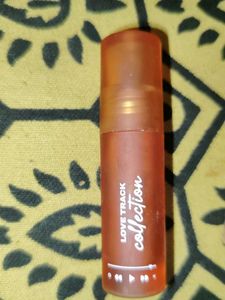 Viral On Internet Most Beautiful Lipstick