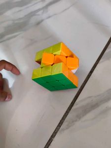 Rubik&#39;s Cube - Classic Puzzle
