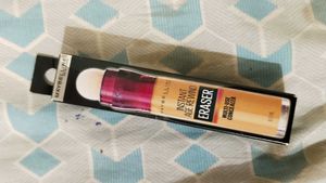 Maybelline Concealer Shade-130 Medium