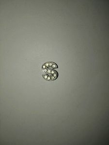 S-shaped locket